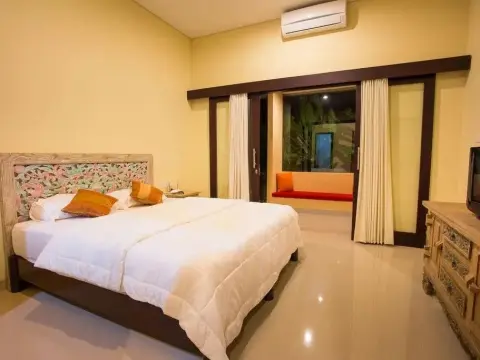 Candra Guest House - Photo 4