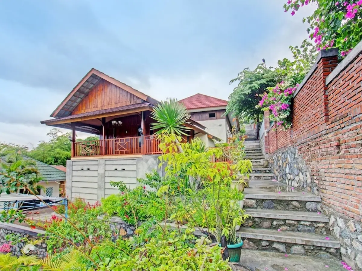 Capital O 91837 Villa Bukit Leddu