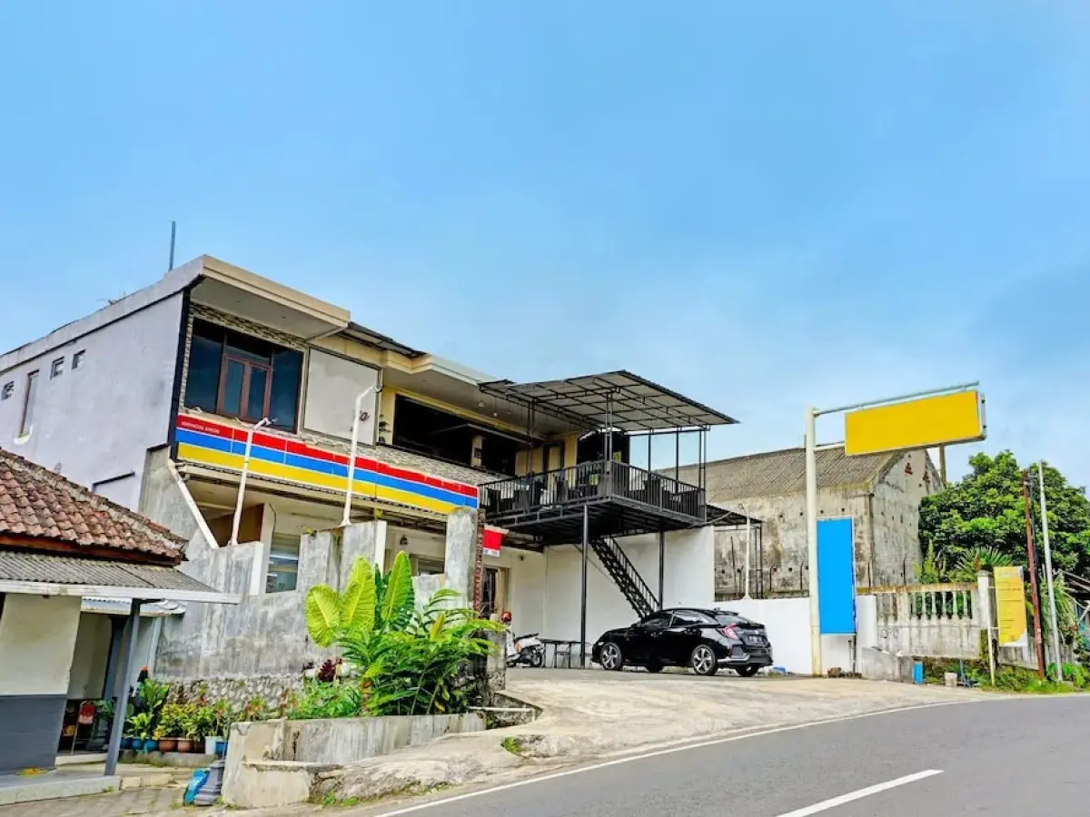Capital O 92228 Cozy Bromo Homestay