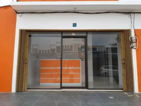 Capital O 93076 Batam Backpacker Guesthouse 2 - Photo 1