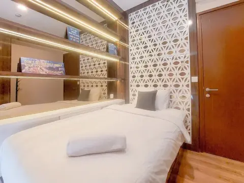 Chic 2BR at M-Town Signature Apartment - Photo 3
