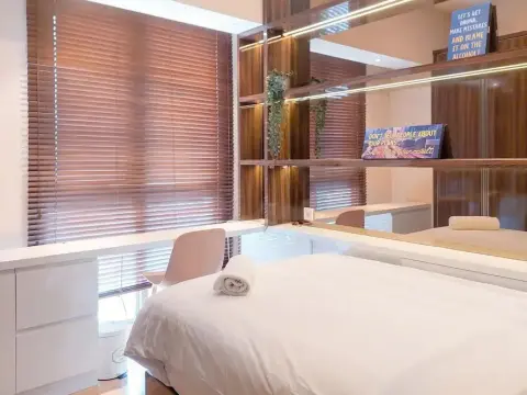 Chic 2BR at M-Town Signature Apartment - Photo 4