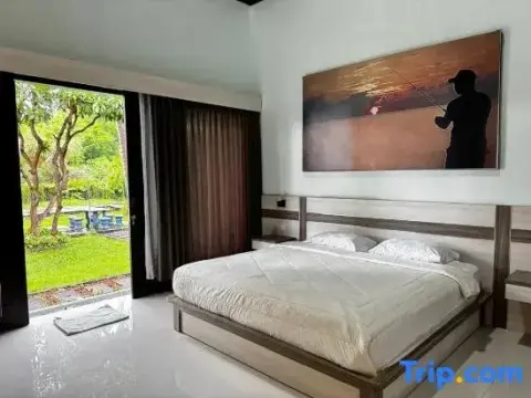 Cik Bunk Beach Front Homestay near Tulamben Bali - Photo 1