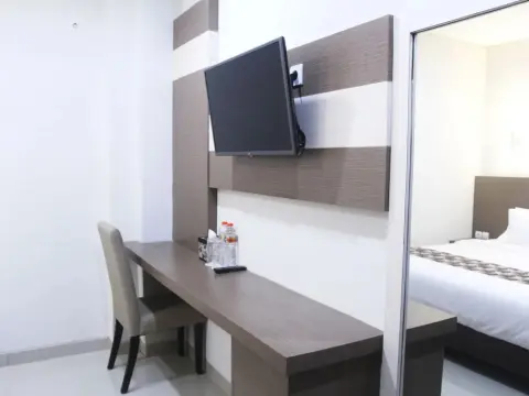 Citra Suites Surabaya - Photo 4