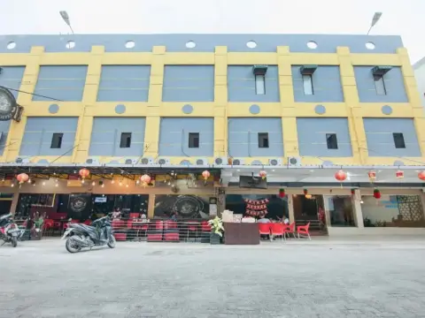 Coin Mulia Hotel by Oyo Rooms - Photo 1