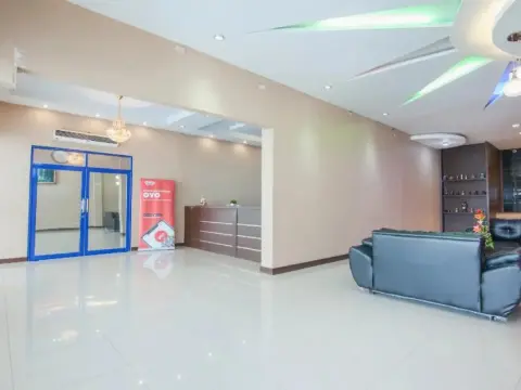 Coin Mulia Hotel by Oyo Rooms - Photo 2