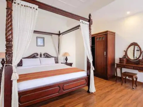 Colonial Hotel Makassar - Photo 2
