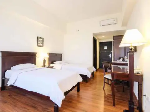 Colonial Hotel Makassar - Photo 3