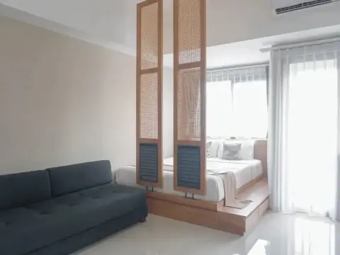 Comfortable Studio Room at LRT City Jatibening - Photo 3