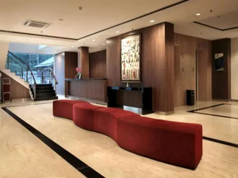 Core Hotel Yogyakarta - Photo 2