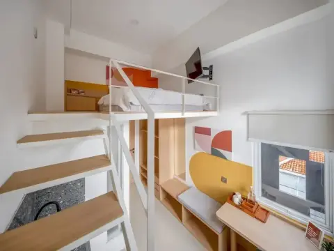 Cove Rhys Living - Photo 2