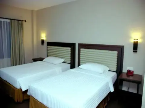 Dangau Hotel Kubu Raya - Photo 3