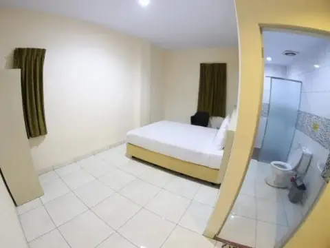 Daya Hotel - Photo 3