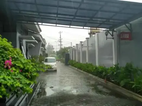 D'Java Hotel Kudus - Photo 2