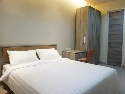 Djuragan Kamar Priority Inn - Photo 1