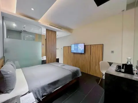 Erian Hotel - Photo 4