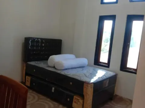 EXPRESS O 91722 Home Stay Dan Sewa Mobil Jhon's Family - Photo 2