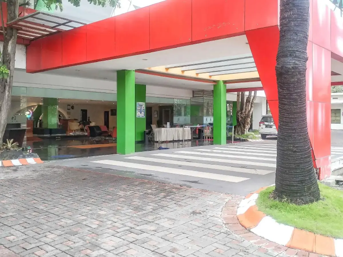 Formerly RedDoorz Premium Jalan Veteran Bojonegoro