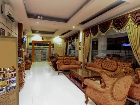 Front One Resort Yogyakarta - Photo 2