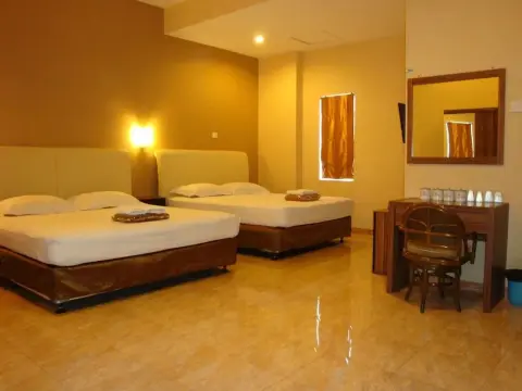 Galaxy Hotel - Photo 3