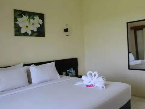 Gondang Beach Hotel - Photo 1