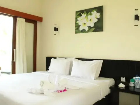 Gondang Beach Hotel - Photo 3