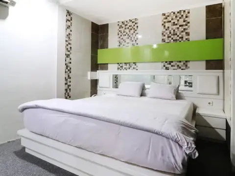 Gran Surya Hotel Cikarang - Photo 3