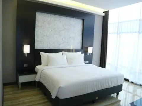 Grand Karlita Hotel Purwokerto - Photo 3