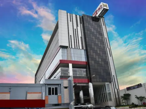 Grand Metro Hotel Tasikmalaya - Photo 1