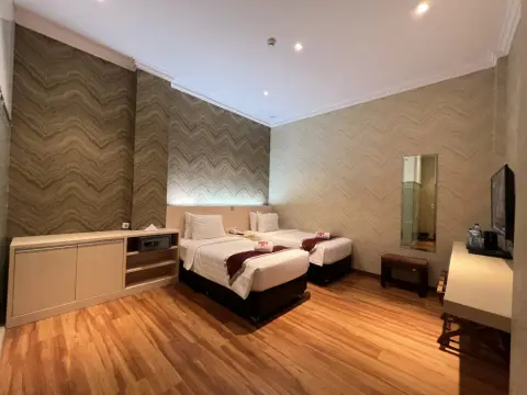 Grand Singgie Hotel - Photo 2