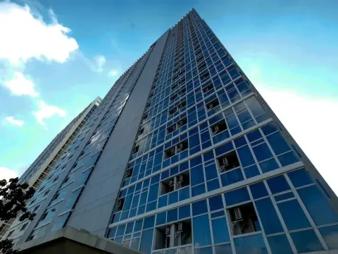 Great Location Studio at Menteng Park Apartment - Photo 1