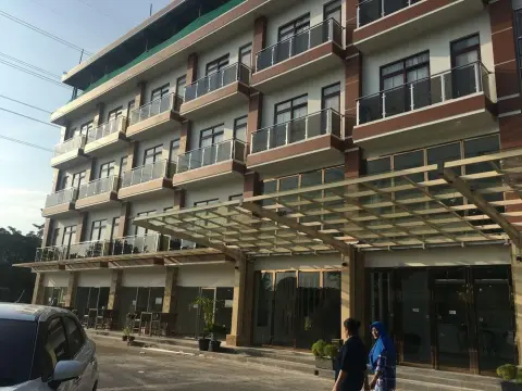 Green Rose Hotel - Photo 1