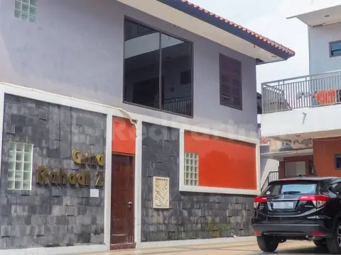 Grha Rahadi 2 Wiyung By RedDoorz - Photo 2