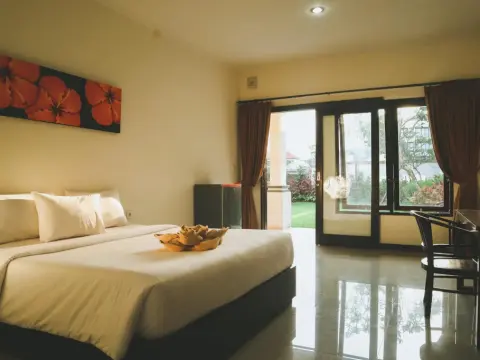 Gria Manik Batubelig Hotel - Photo 2