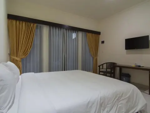 Gria Manik Batubelig Hotel - Photo 4