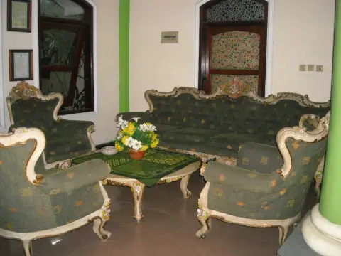 Griyo Mulyo Hotel Surabaya by RedDoorz - Photo 2