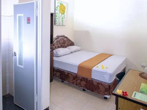 Guest House Rumah Wahidin Syariah - Photo 3