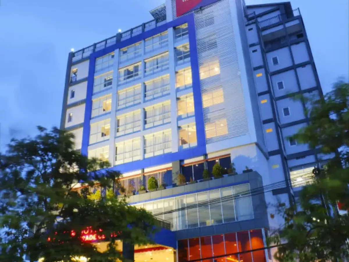Her Hotel and Trade Center Balikpapan