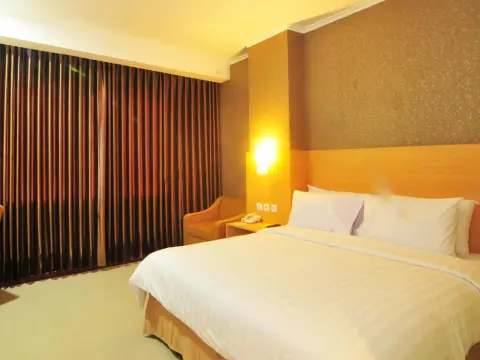 Her Hotel and Trade Center Balikpapan - Photo 4