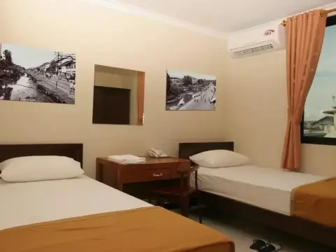Hotel Aroma Inn - Photo 2