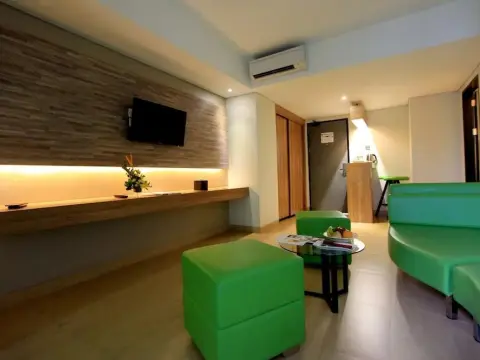 Hotel Dafam Fortuna Seturan - Photo 2