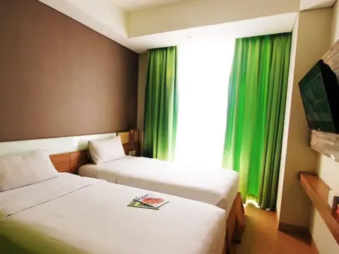 Hotel Dafam Fortuna Seturan - Photo 4