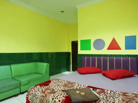 Hotel Ellysta - Photo 2