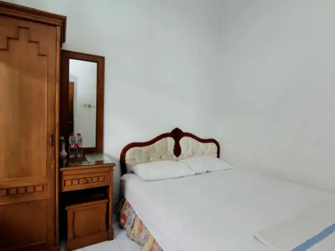 Hotel Fevytra Syariah - Photo 2