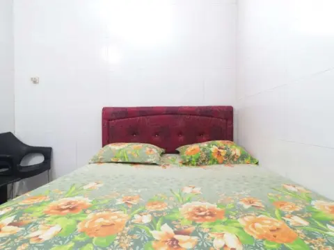 Hotel Graha Indah Surabaya - Photo 4