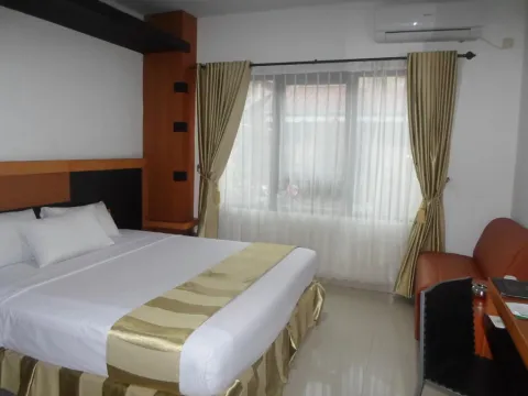 Hotel Grand Karawang Indah - Photo 2