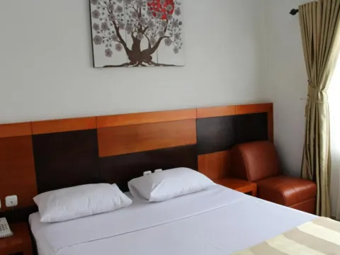 Hotel Grand Karawang Indah - Photo 4