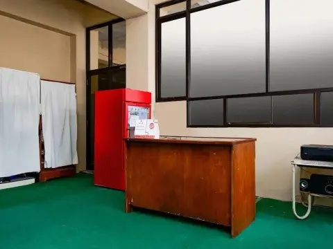 Hotel H&W Solo by Oyo Rooms - Photo 1