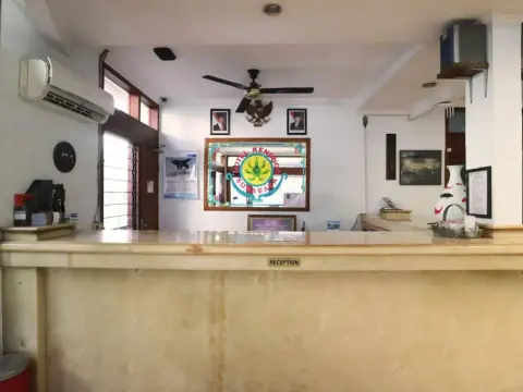 Hotel Kenongo Surabaya - Photo 2