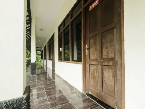 Hotel O Nyi Rindang Near Puskesmas Jekan Raya - Photo 1